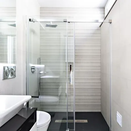 بيت للعطل Special *